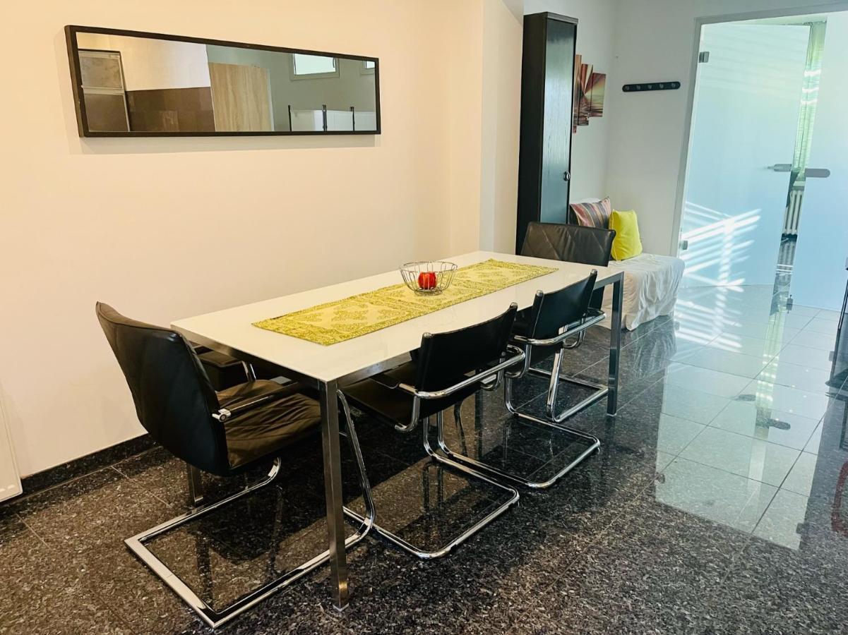 Nasa Wohnung Uerdingen Krefeld Buitenkant foto