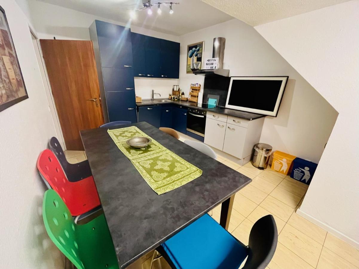 Nasa Wohnung Uerdingen Krefeld Buitenkant foto