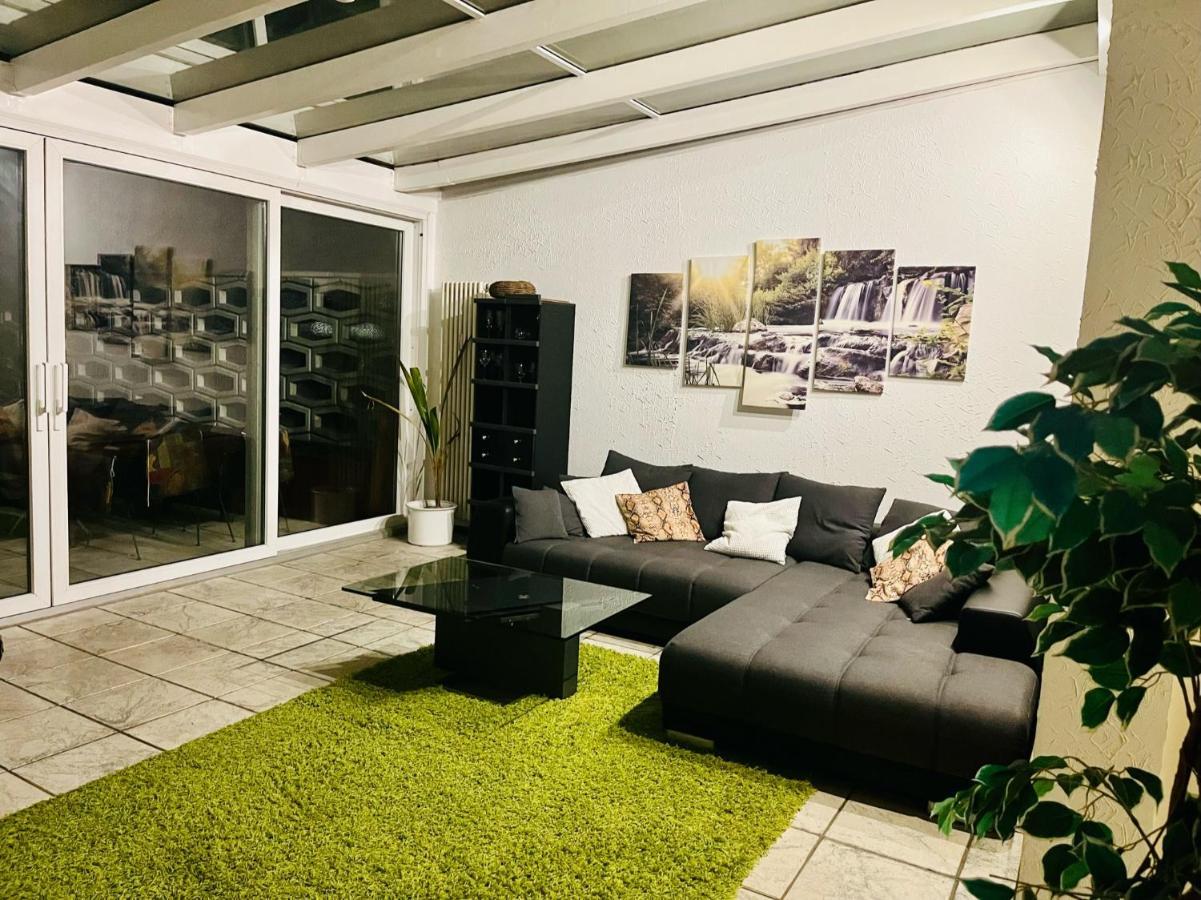 Nasa Wohnung Uerdingen Krefeld Buitenkant foto
